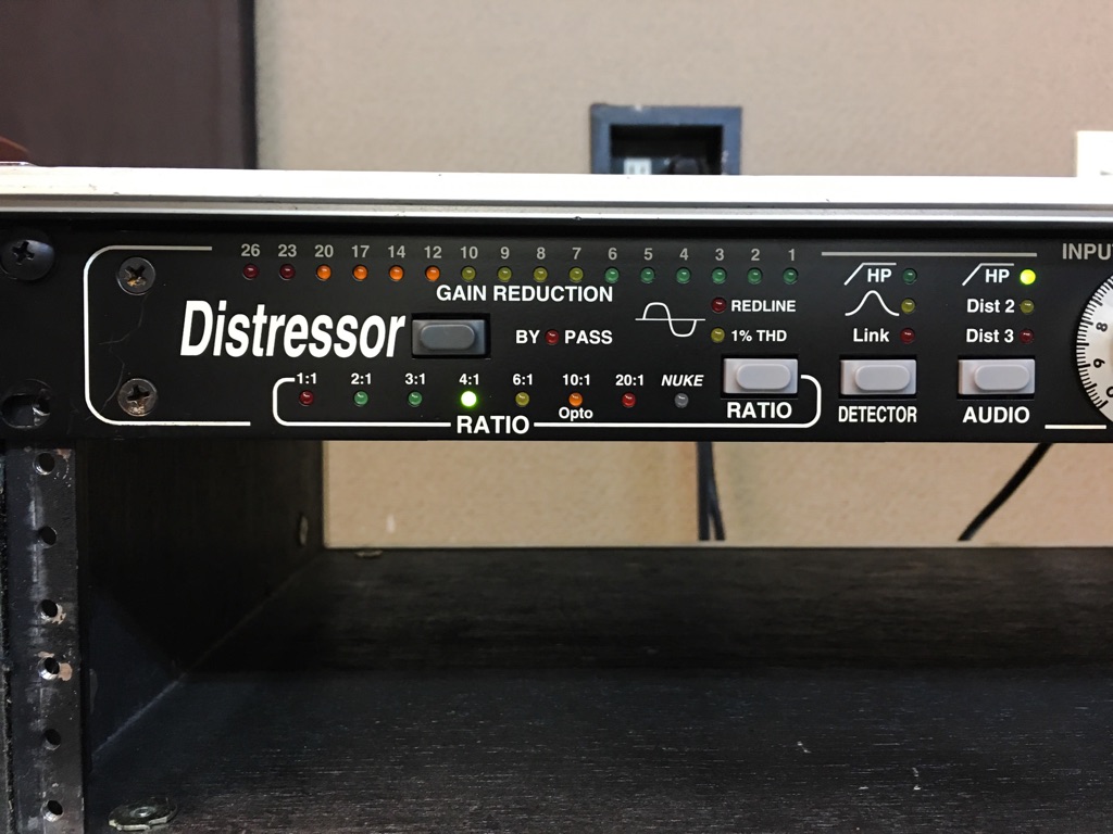 コンプレッサー(Empirical labs Distressor EL-8)を導入しました